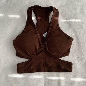 Alphalete Stratus Sports Bra